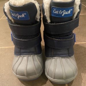 Toddler Cat and Jack winter boots